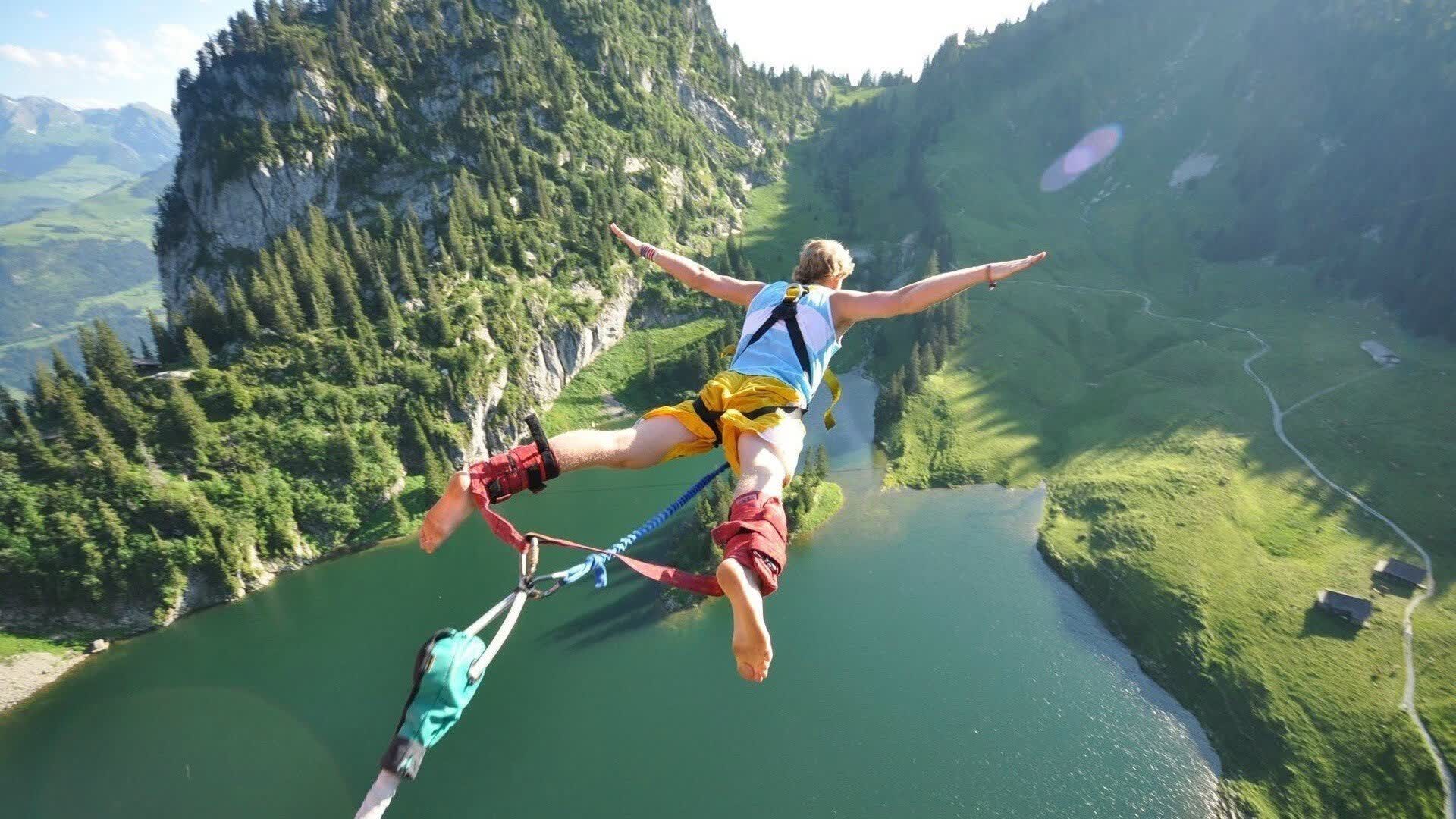 体育直播-德布劳内补时绝杀，AC米兰憾负演绎史诗对决